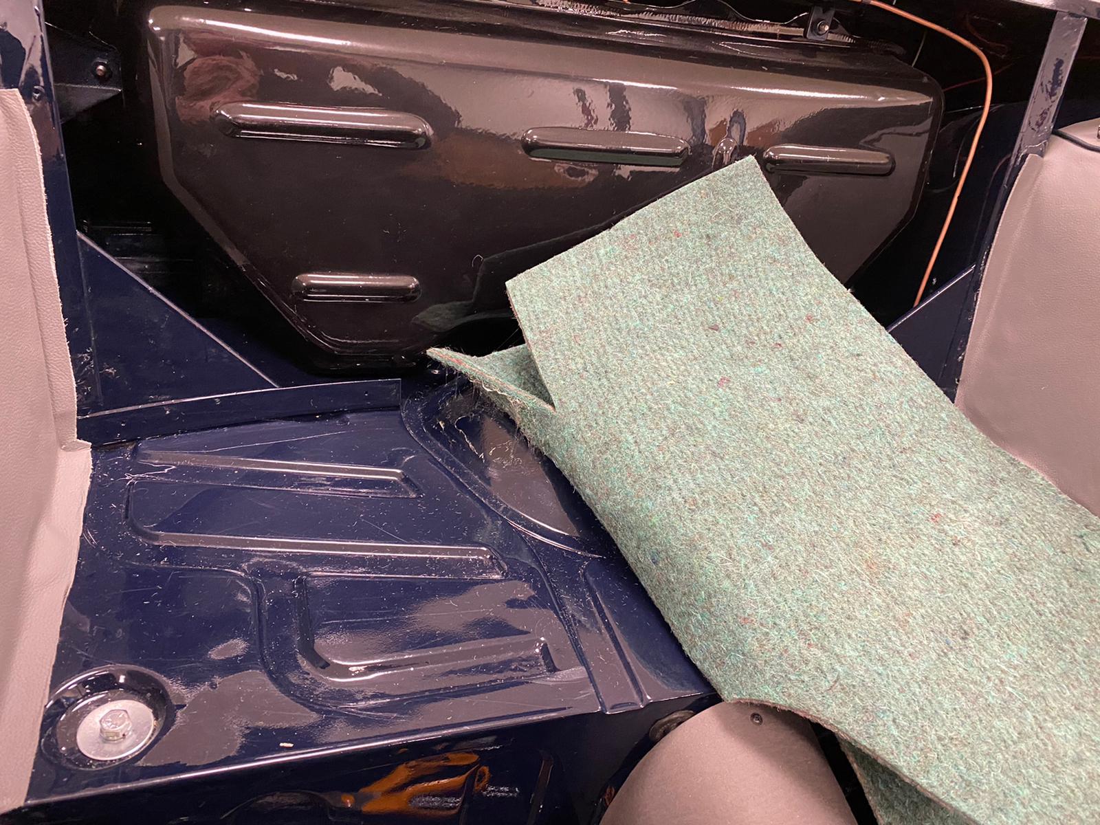 17022020 Triumph TR5 trim fitting 32 1