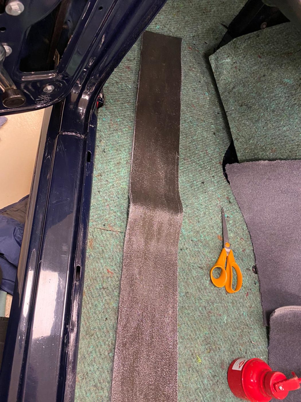 17022020 Triumph TR5 trim fitting 50 1