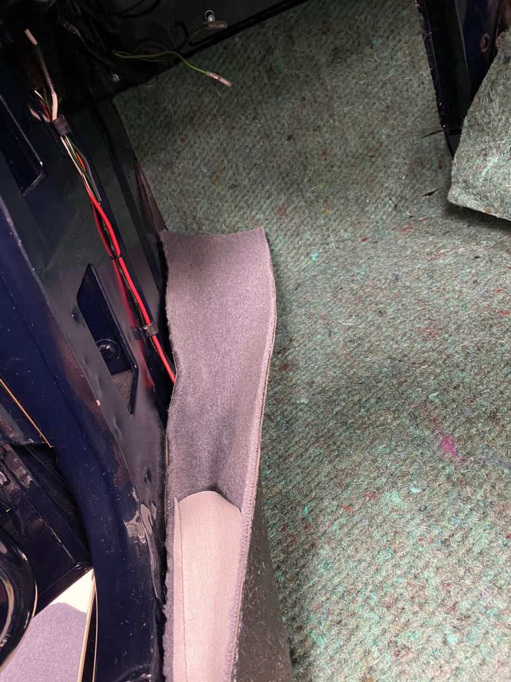 17022020 Triumph TR5 trim fitting 52 1