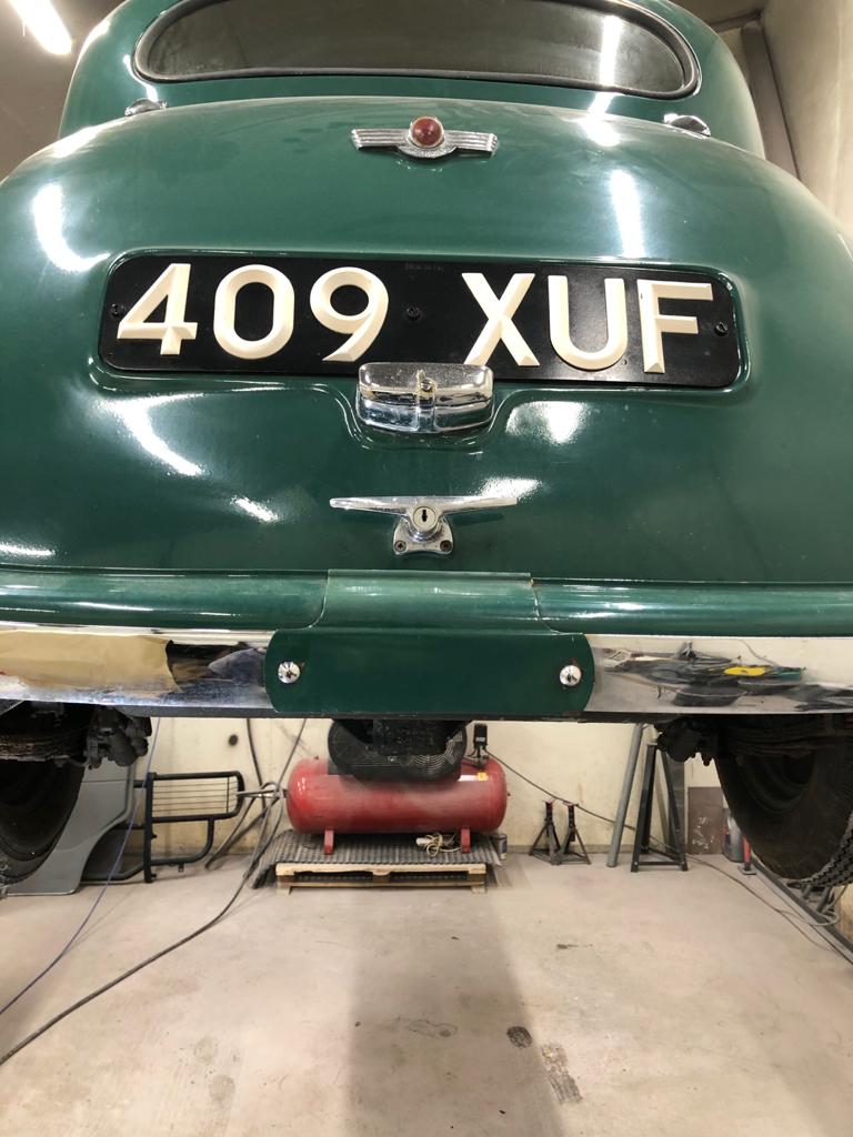 17022021 1949 Morris Minor Lowlight spring welding 2 1