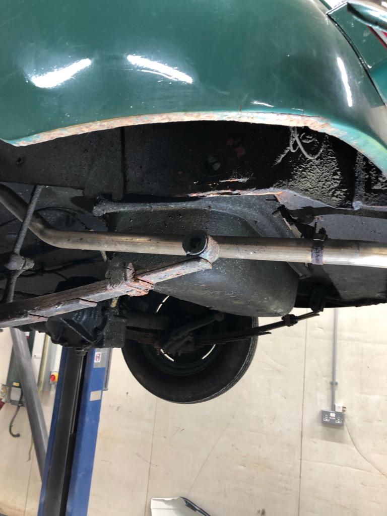17022021 1949 Morris Minor Lowlight spring welding 5 1