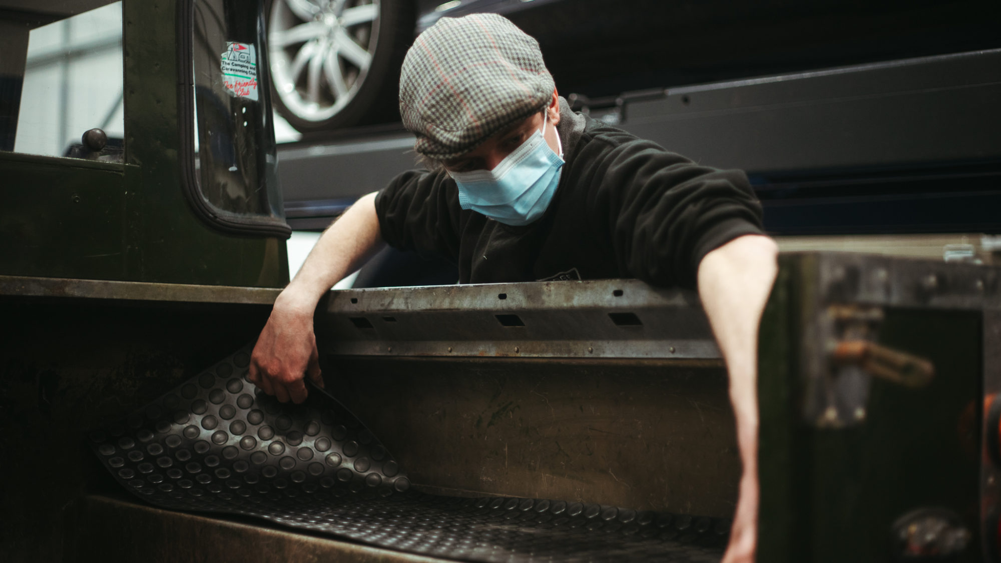 17022021 1964 Land Rover Rubber Matts installation 2 1