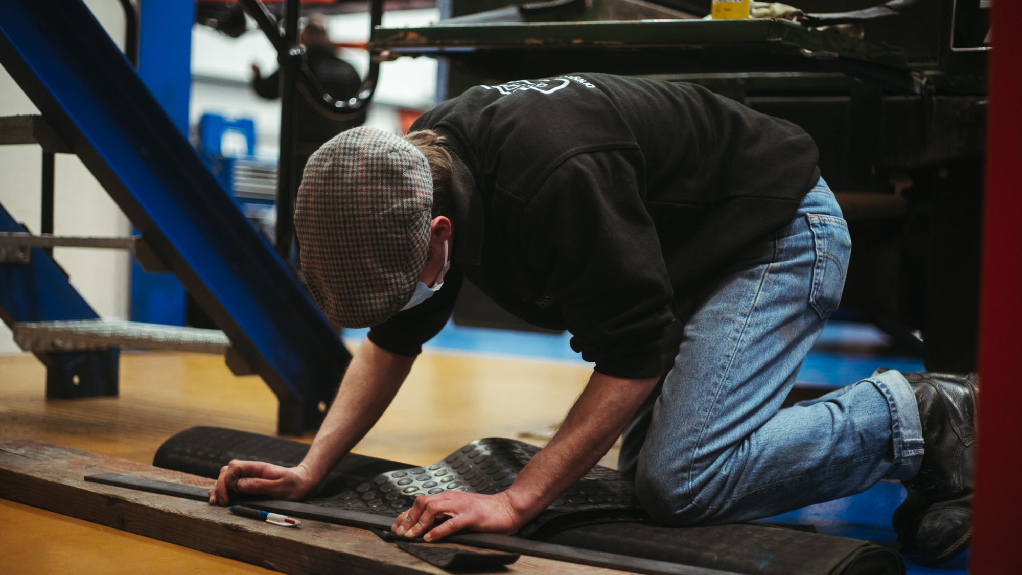 17022021 1964 Land Rover Rubber Matts installation 3 1