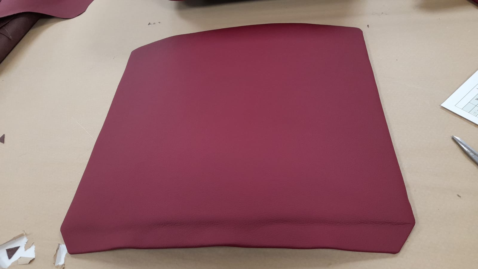 17022021 Mercedes 500SL seat cover and frame 12 1