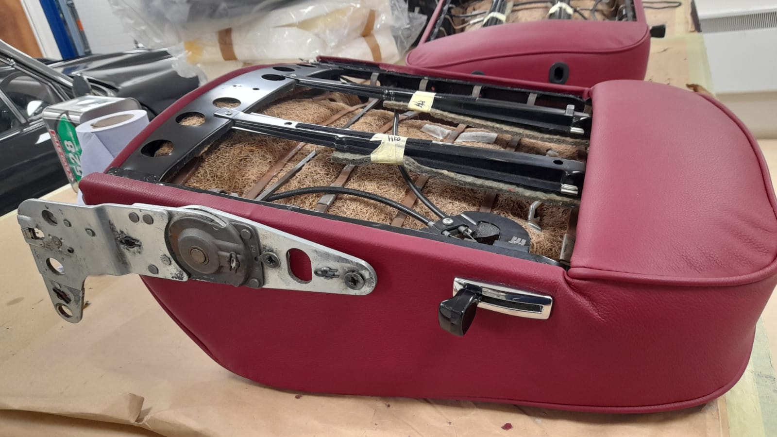 17022021 Mercedes 500SL seat cover and frame 2 1