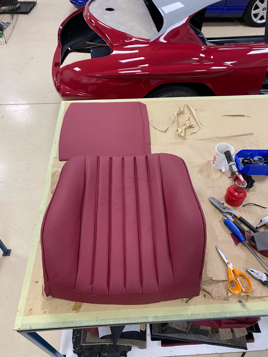 17022021 Mercedes 500SL seat frames brian 12 1
