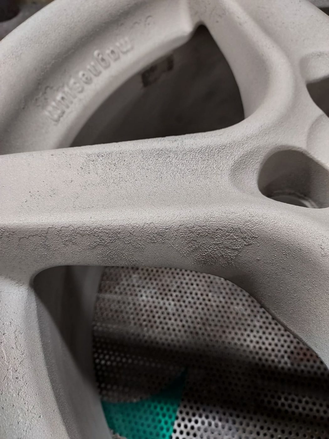 170221 Aston Martin DB7 Magnesium Wheels 1