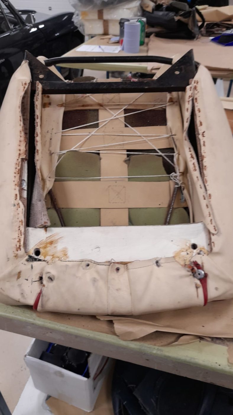 19022021 Ferarri Daytona seat refurbishment 14 1