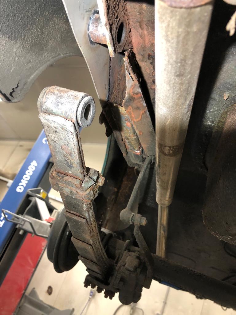 19022021 Morris Minor Lowlight chassis repair 1 1