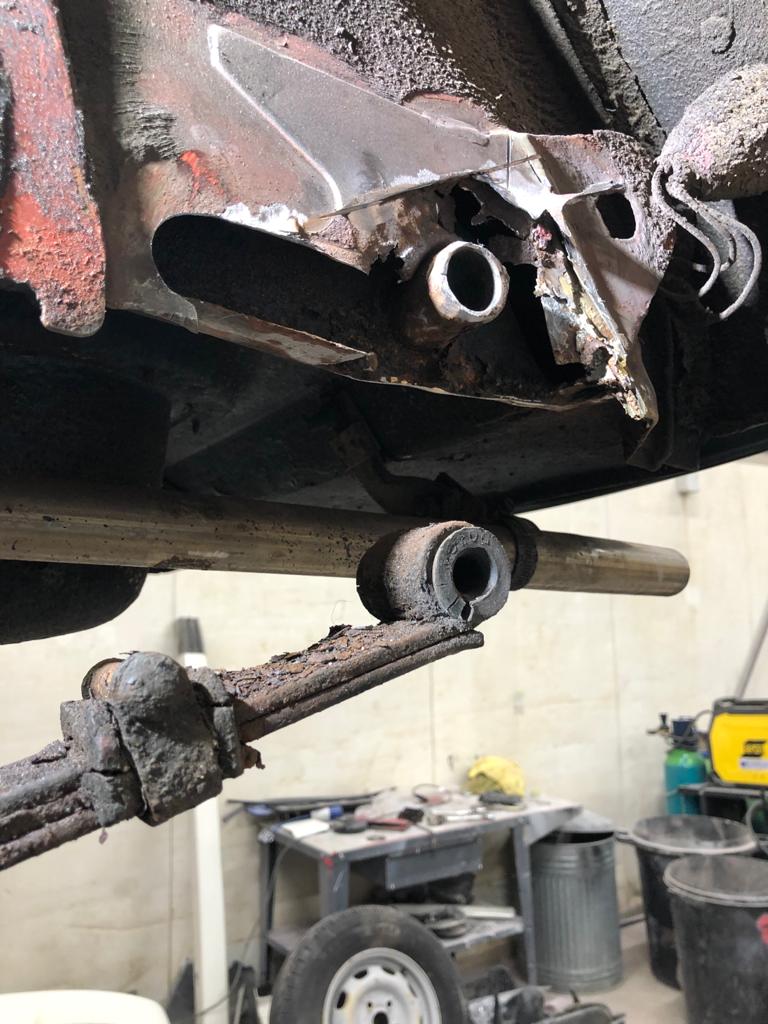 19022021 Morris Minor Lowlight chassis repair 5 1