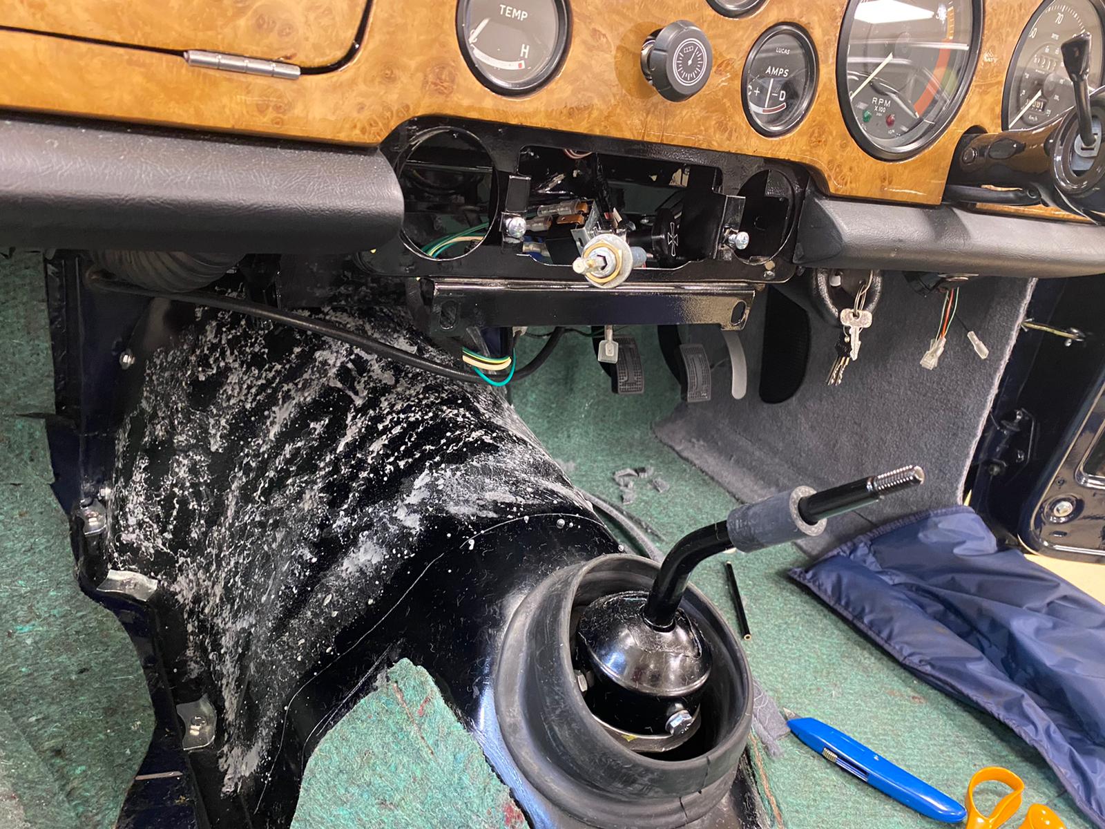 19022021 Triumph TR5 footwell carpet 14 1