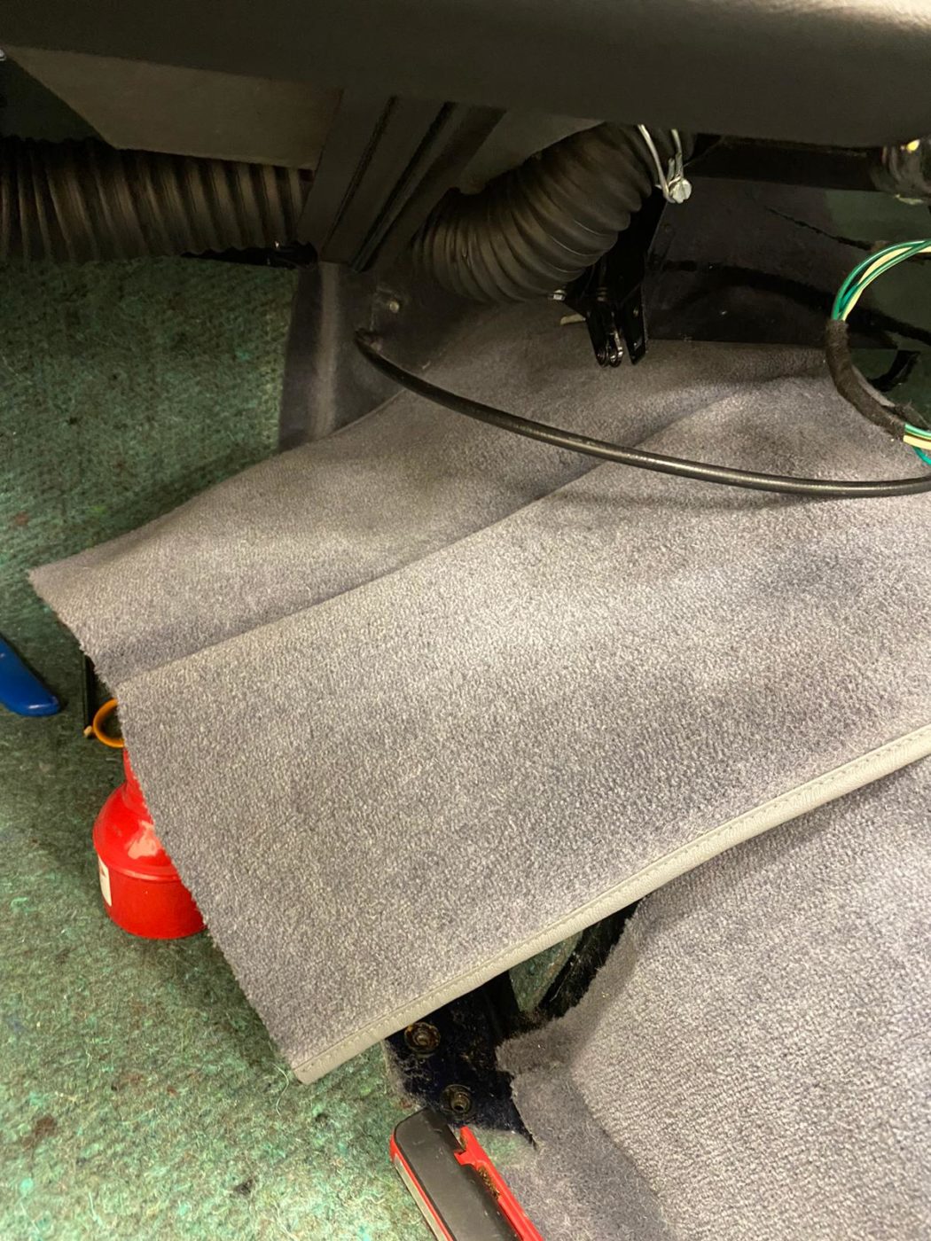 19022021 Triumph TR5 footwell carpet 30 1