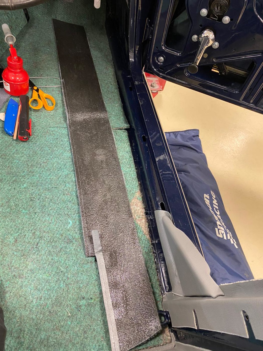 19022021 Triumph TR5 footwell carpet 6 1