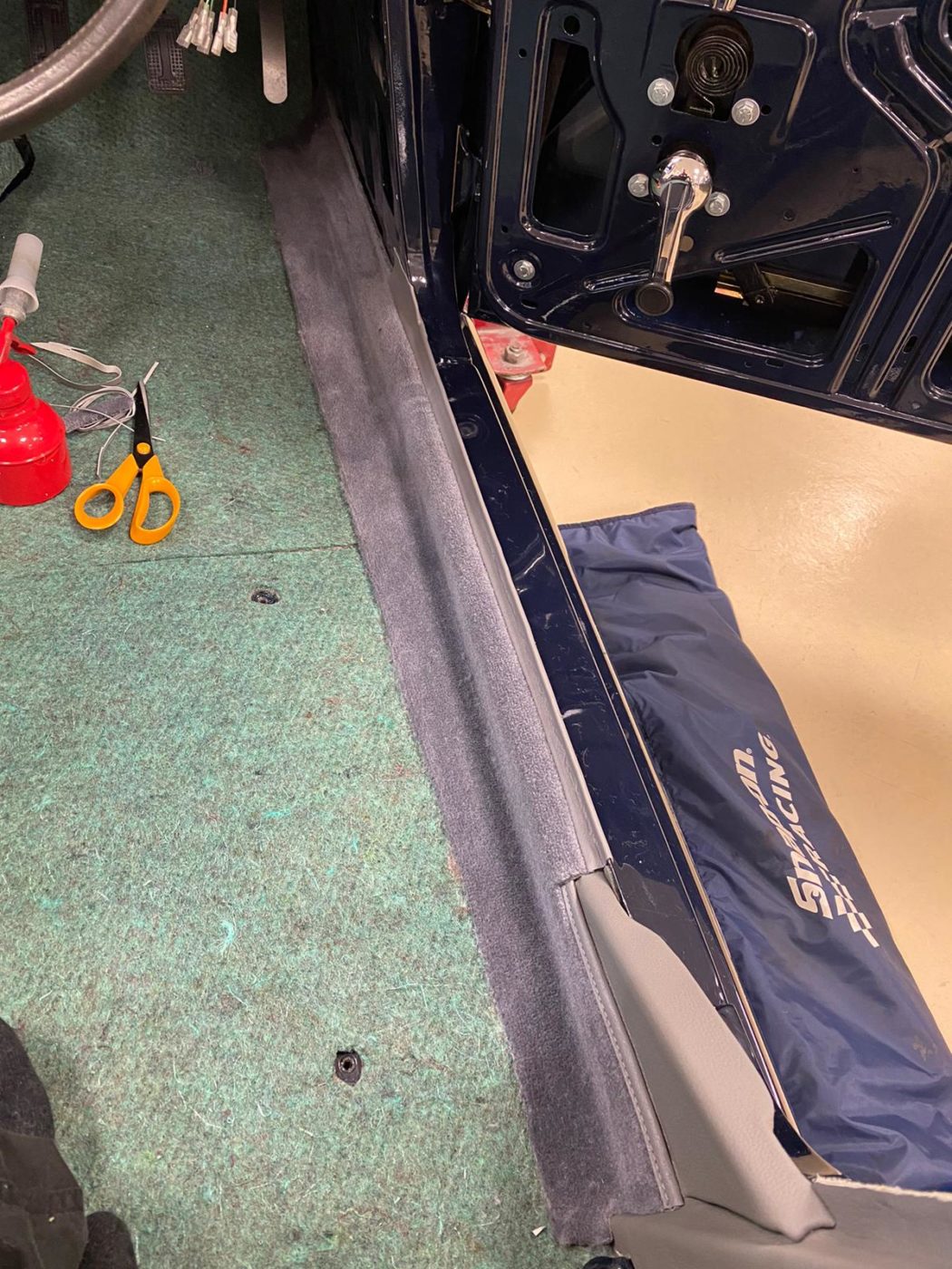 19022021 Triumph TR5 footwell carpet 9 1