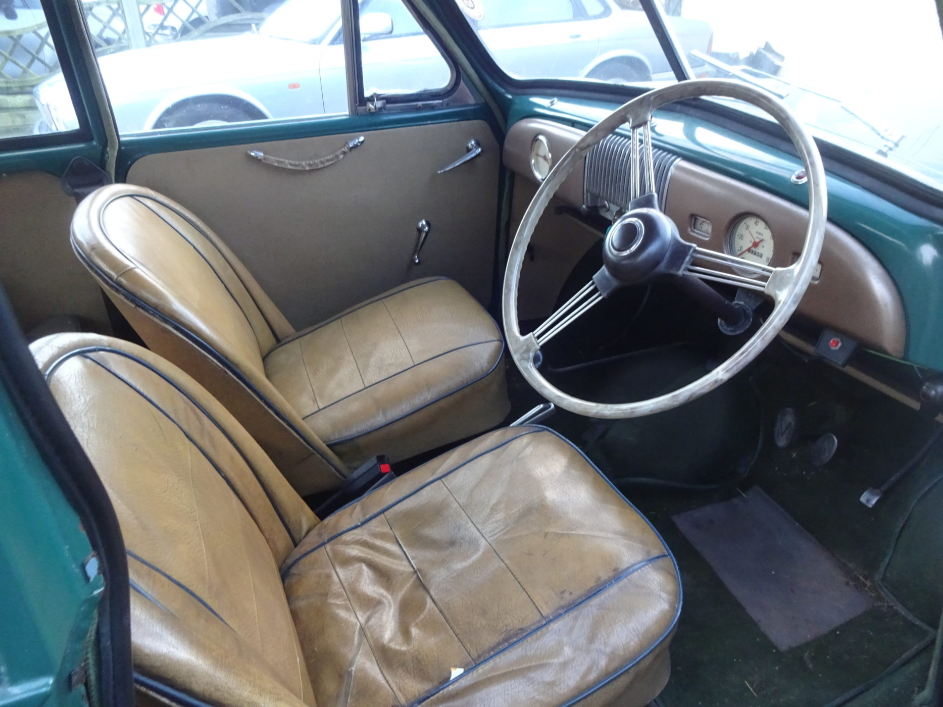 1949 Morris Minor Lowlight 2 1