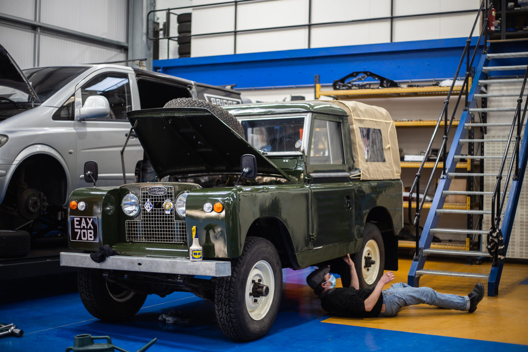 23 02 2021 Land Rover Series II painted wheels 3 1