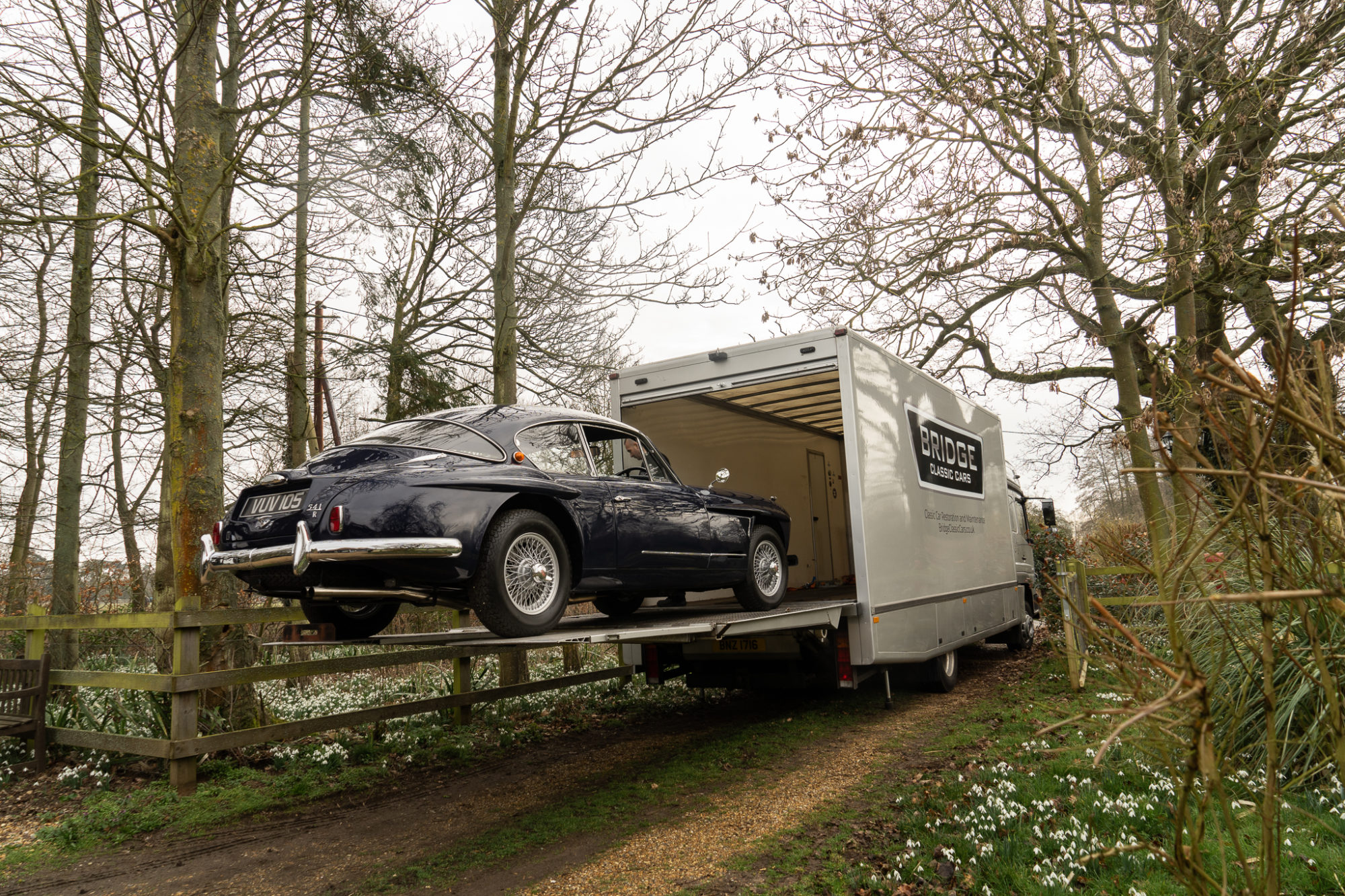 23 02 2021 lorry unloading 1958 jensen 2 1