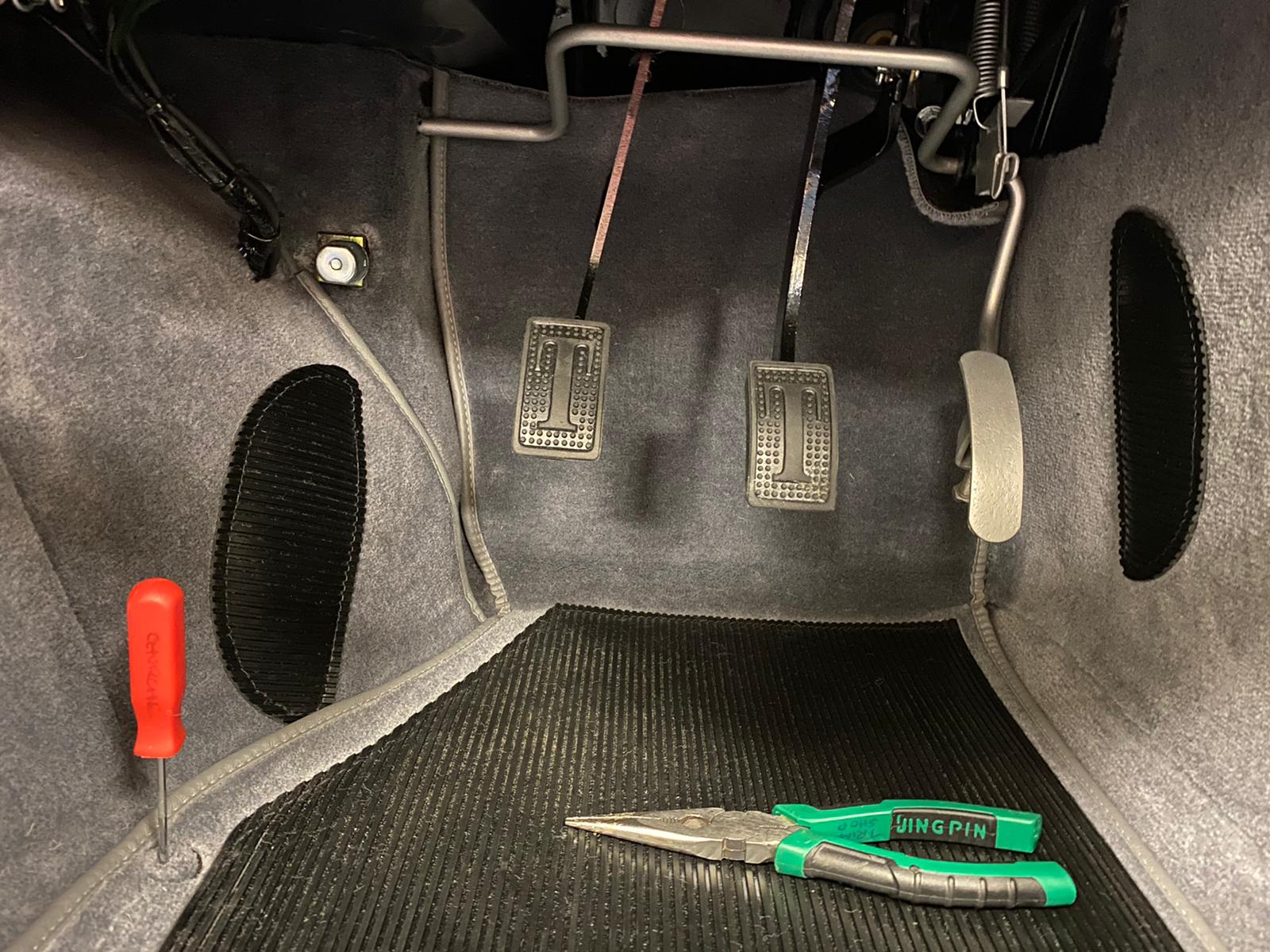 24 02 2021 Triumph TR5 interior 44 1