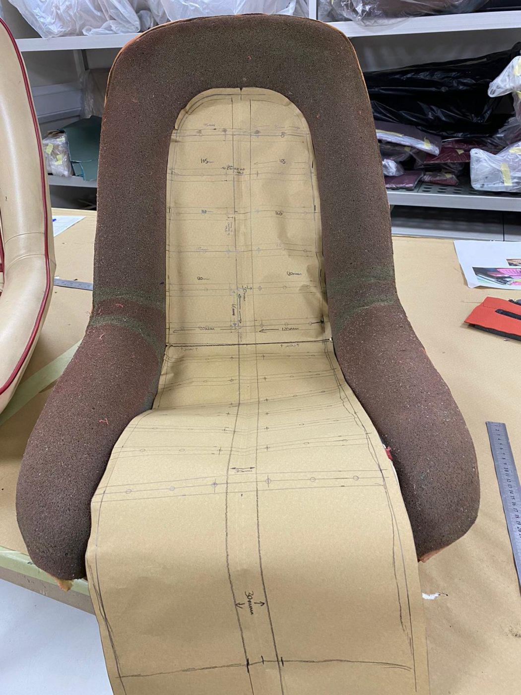 25 02 2021 Ferarri Daytona seats 6 1