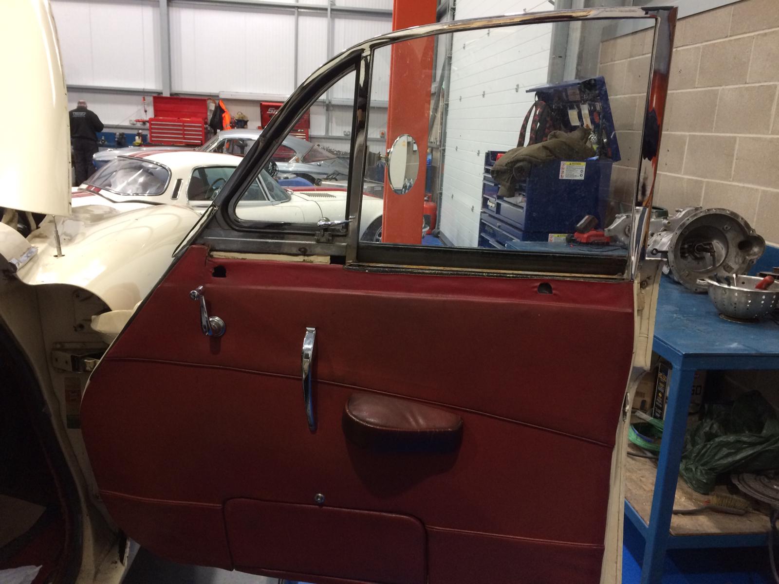 Jaguar MKVII Window chrome position dave 2 1