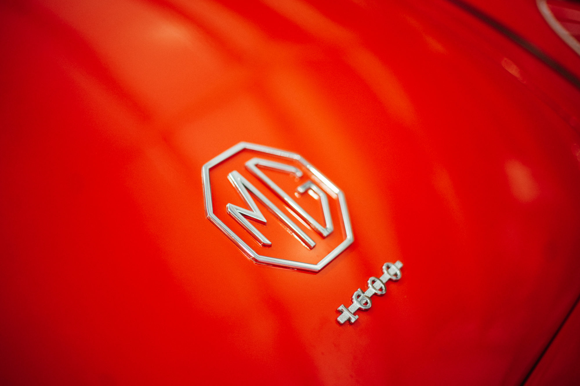 Orange MG service 12 1