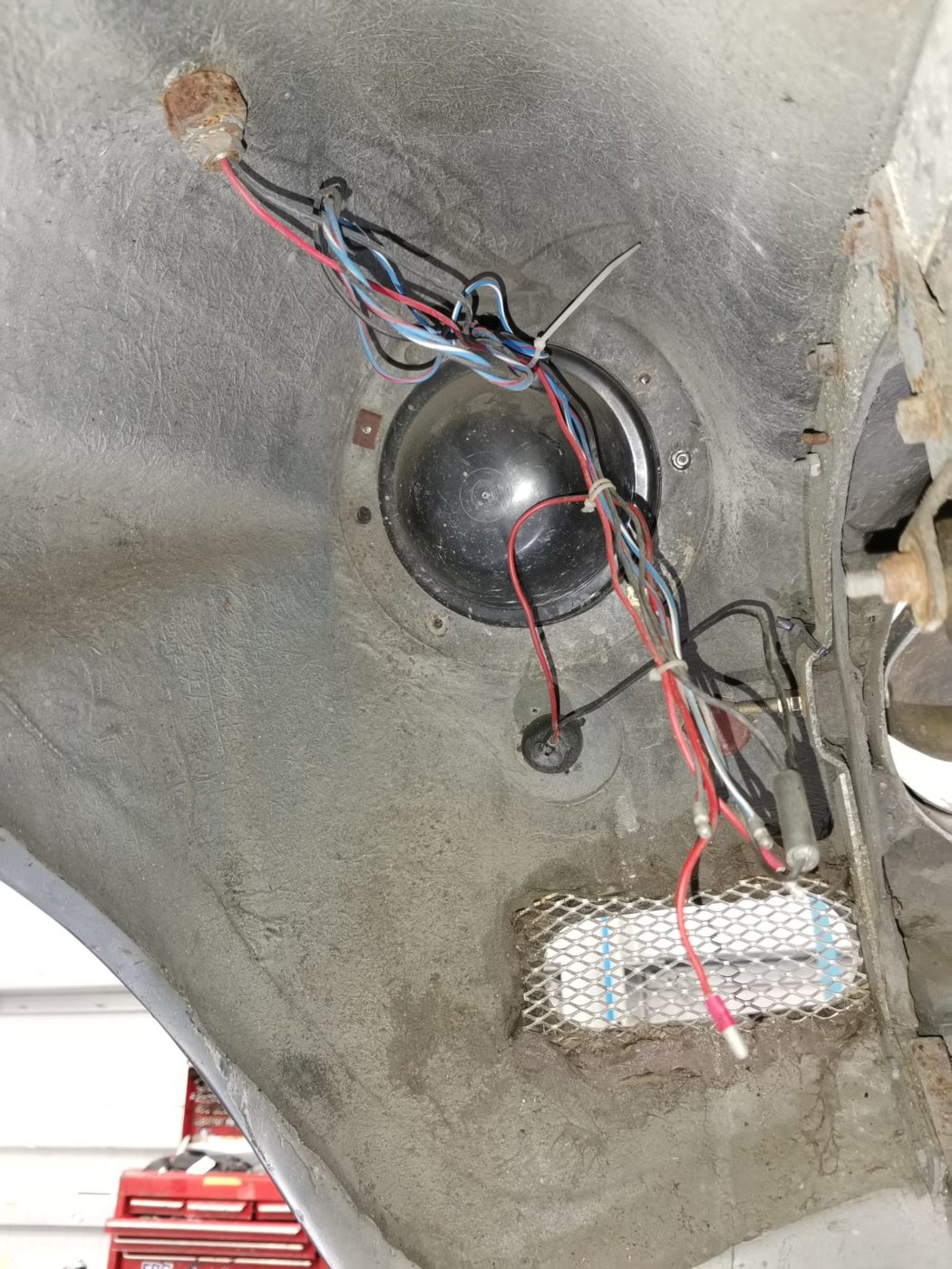 Tom rewiring silver jensen 15 1
