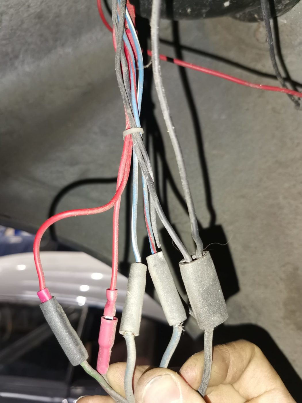 Tom rewiring silver jensen 5 1