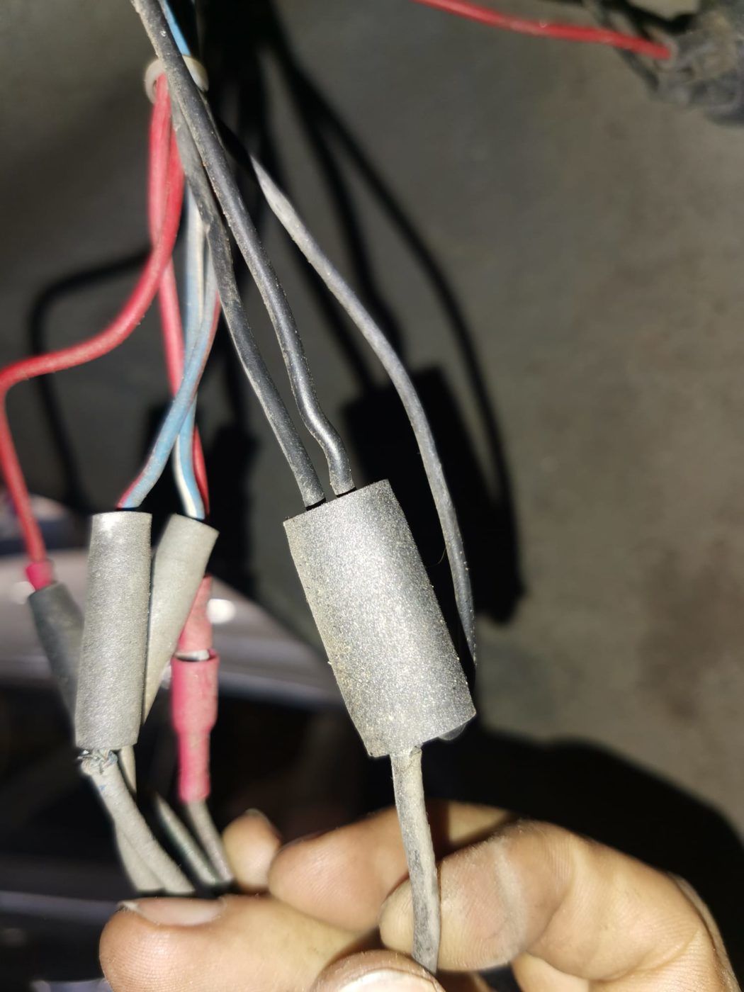 Tom rewiring silver jensen 6 1