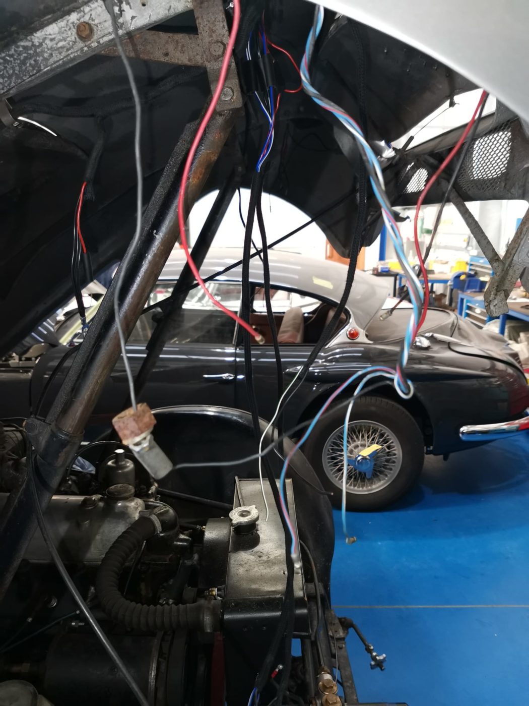 Tom rewiring silver jensen 8 1
