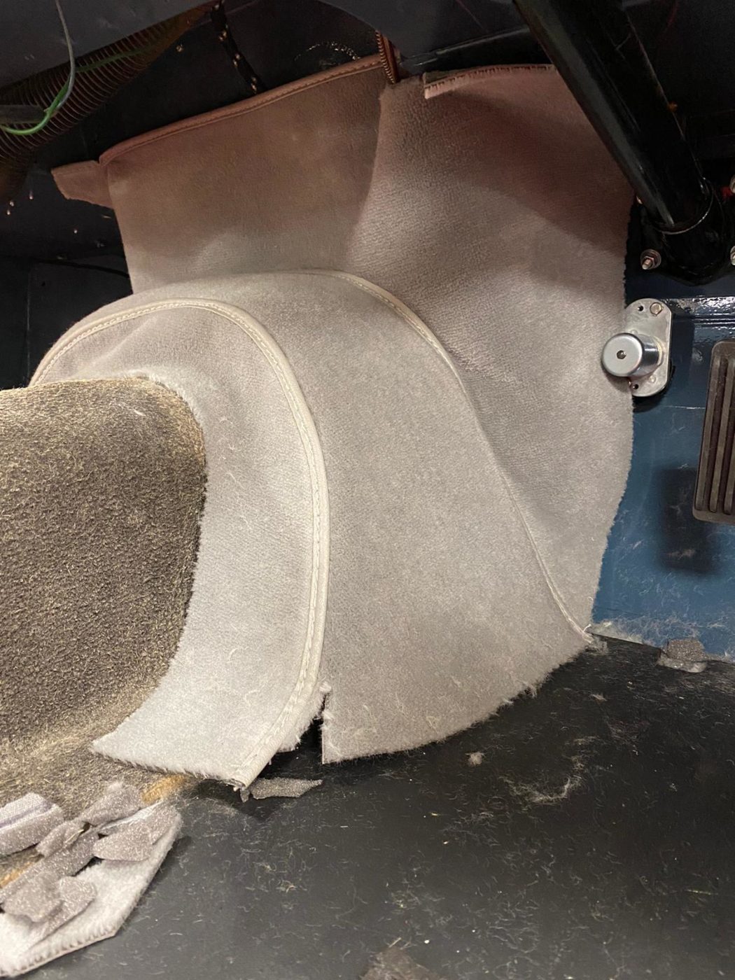 jaguar XK150 carpet process 19 1