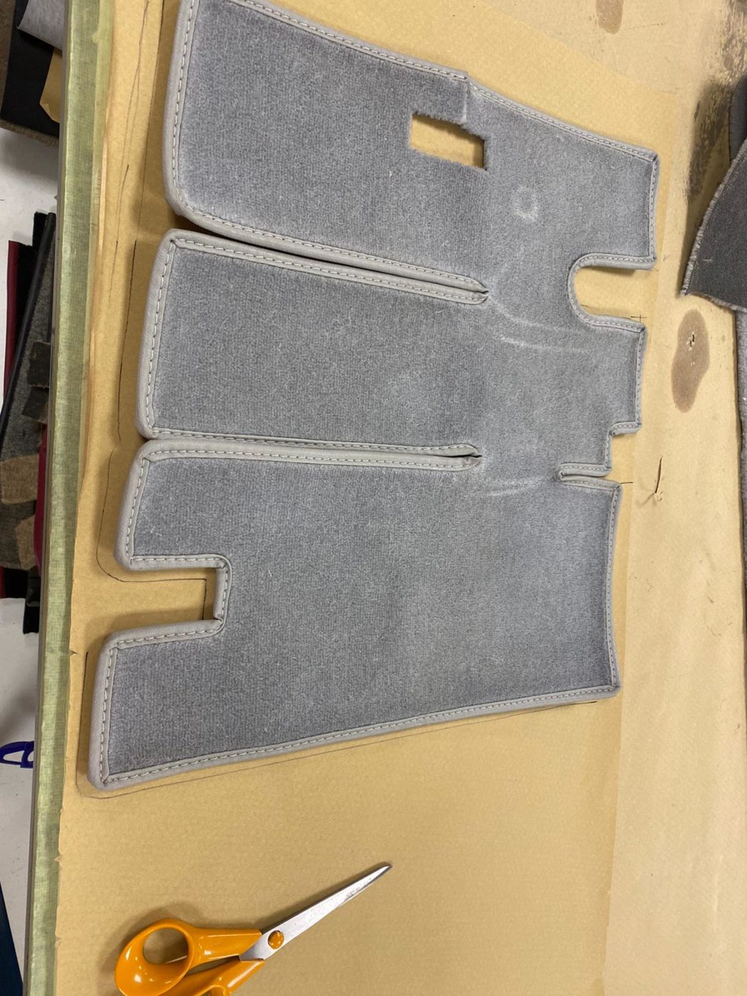 jaguar XK150 carpet process 4 1