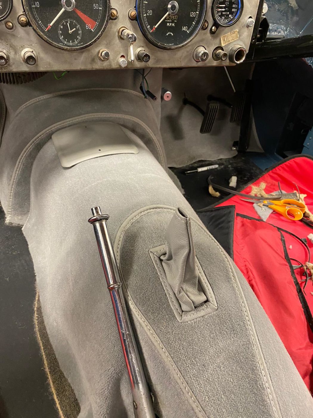 jaguar XK150 carpet process 42 1