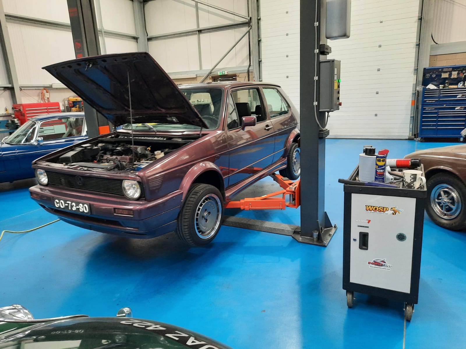 01032021 Mauro working on his VW Golf 10 1