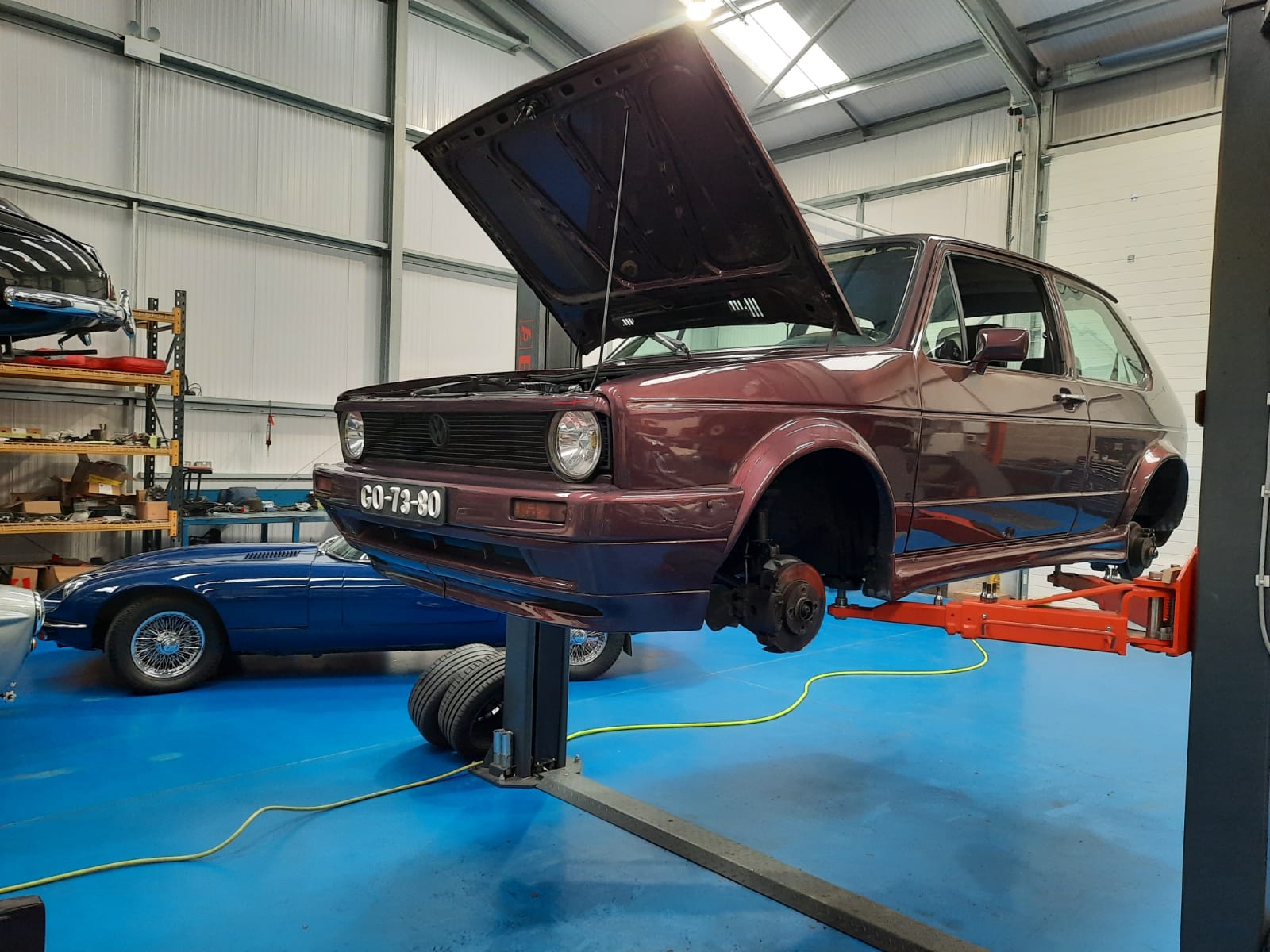 01032021 Mauro working on his VW Golf 8 1