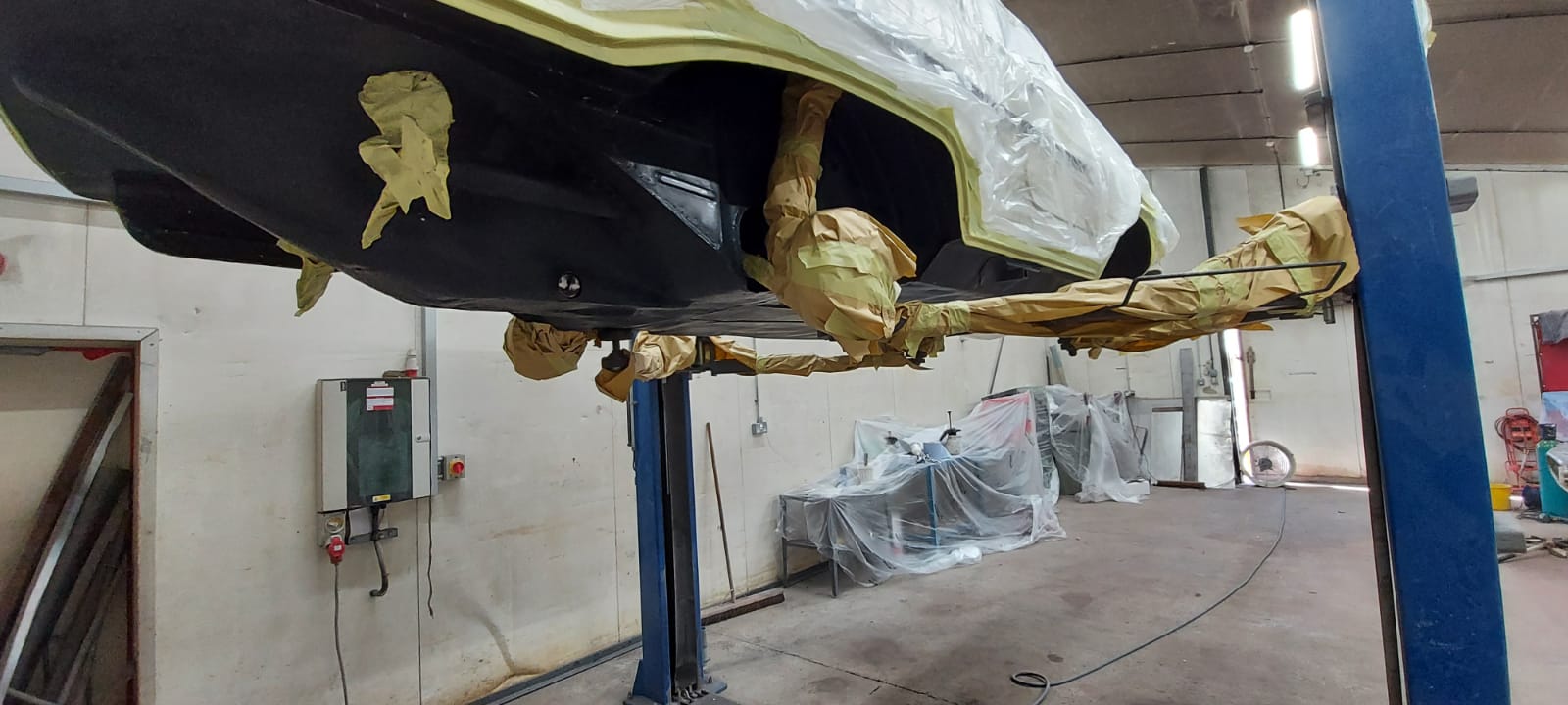 01042021 Amphicar unerside rubbed down and painted 3 1
