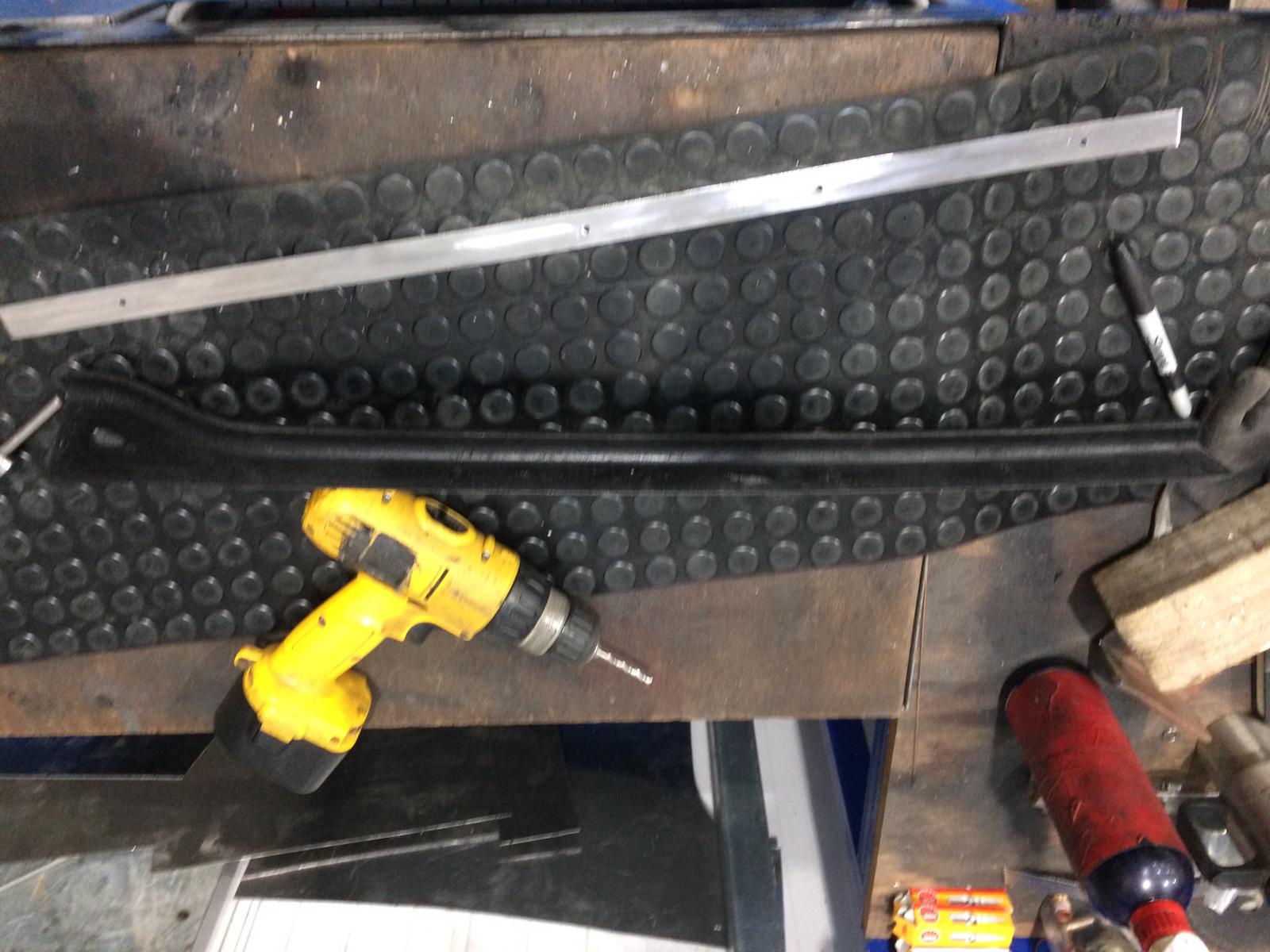 02 03 2021 Triumph TR5 dave door crash pad fitted 1 1