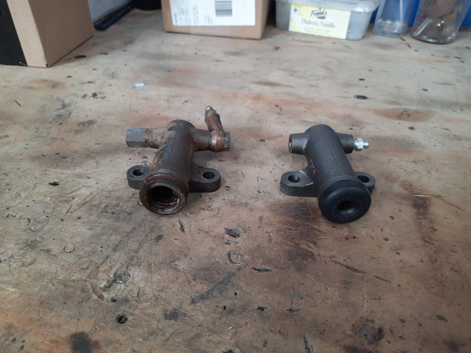 02032021 Blue Etype Steering rack tie rod ends replaced and clutch slave cylinder 2 1