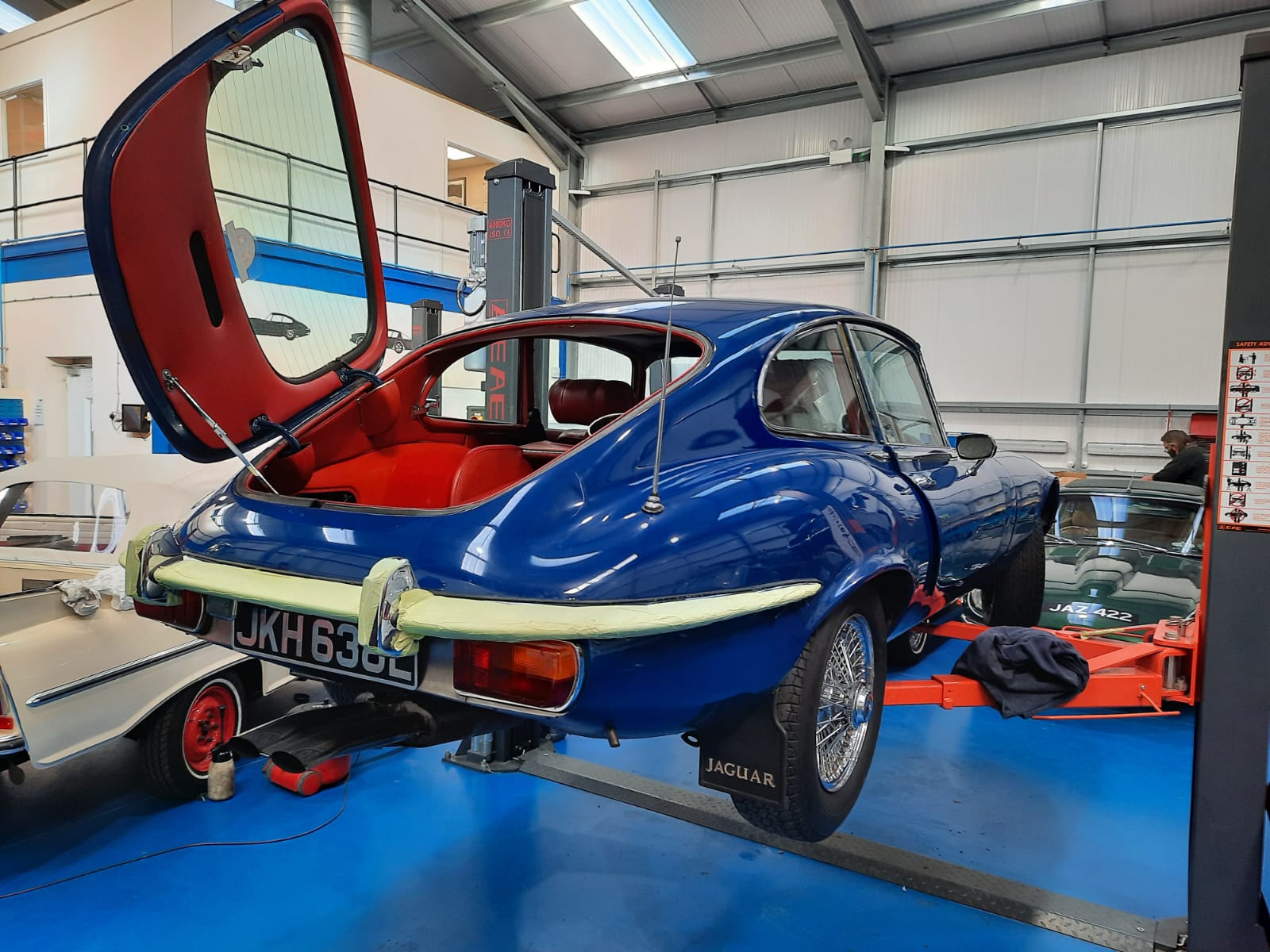 02032021 Blue Etype chrome fitted 1 1
