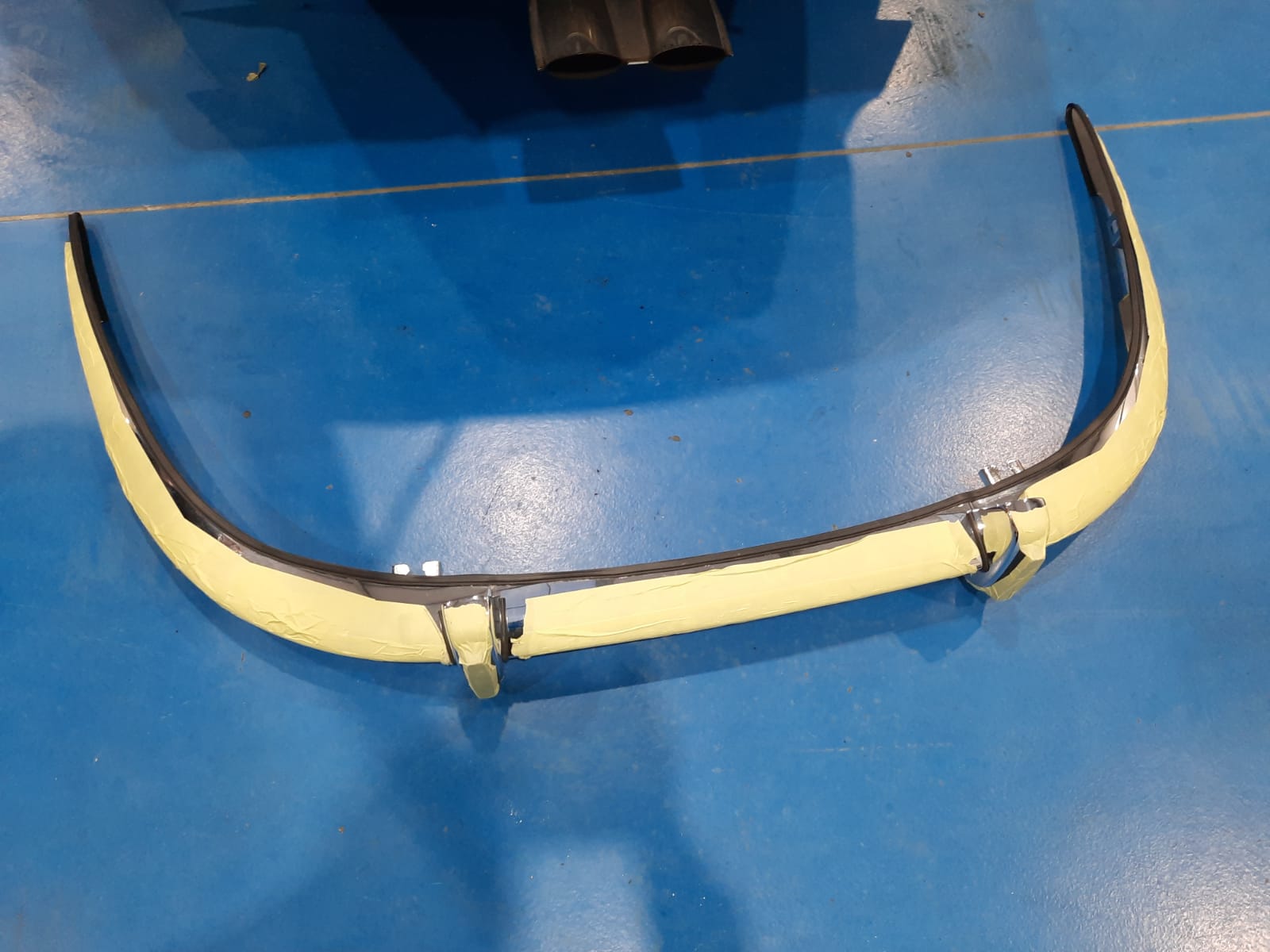 02032021 Blue Etype chrome fitted 7