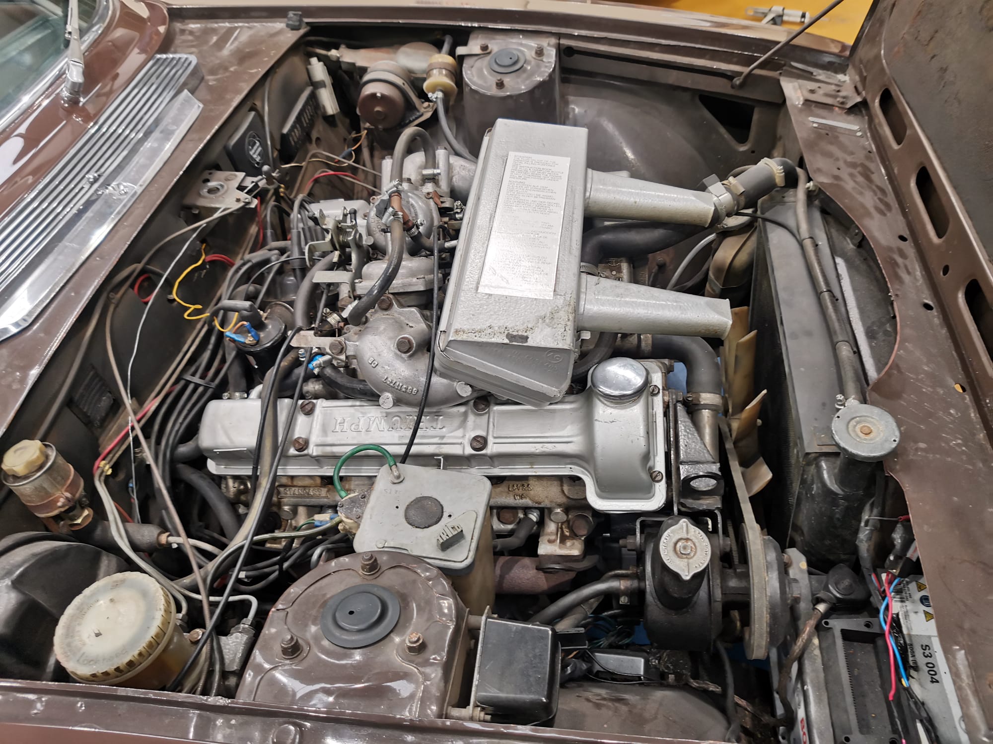 03 03 2021 Triumph Stag Rocker Cover changed by Tom 1 2