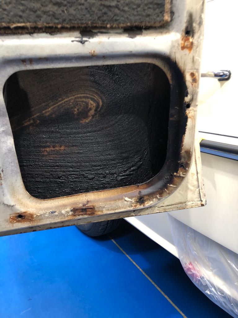 04032021 Jaguar MKVII rust correction on doors and door arches 14 1