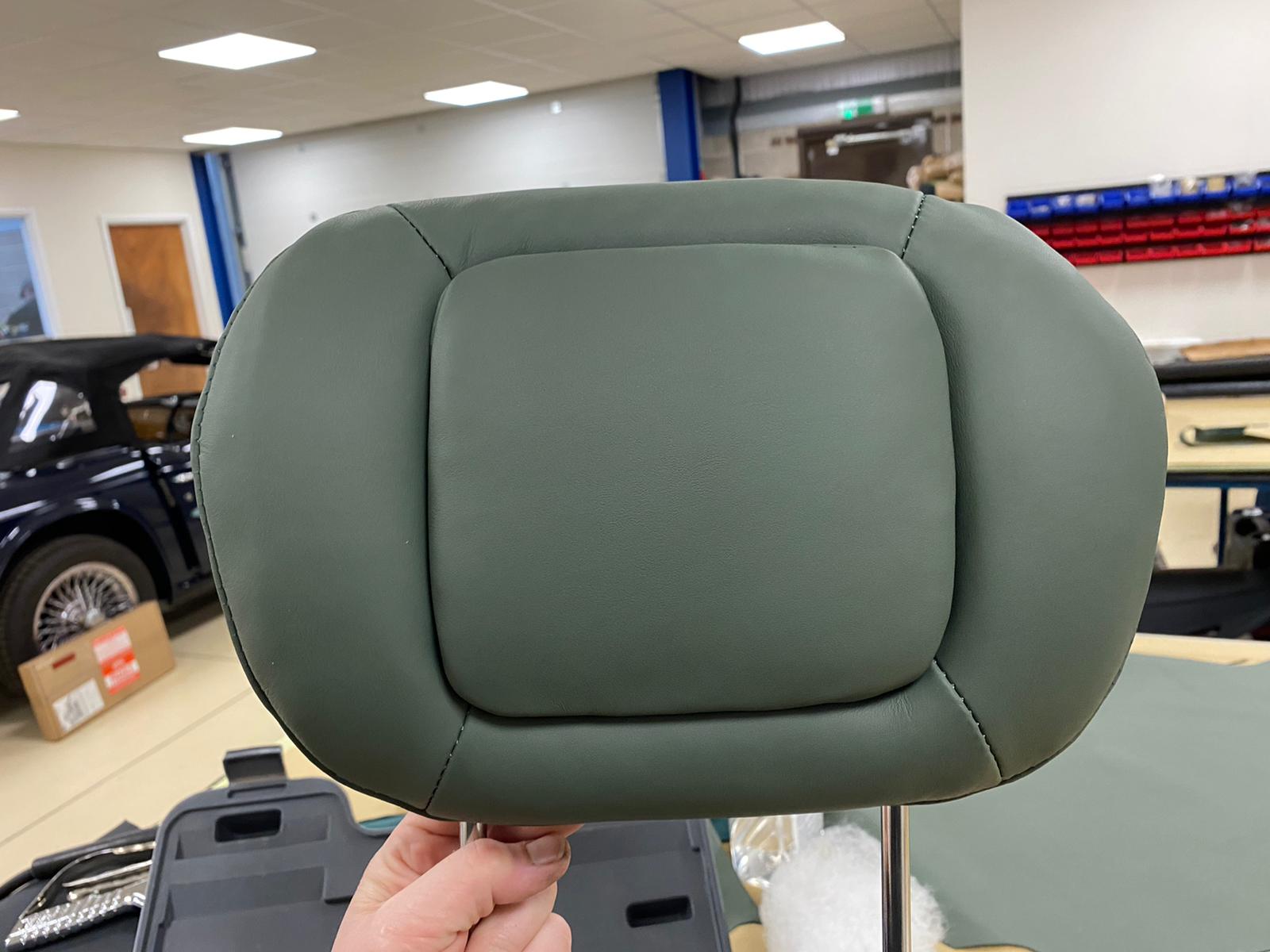 10 03 2021 Ferarri Daytona headrest 50