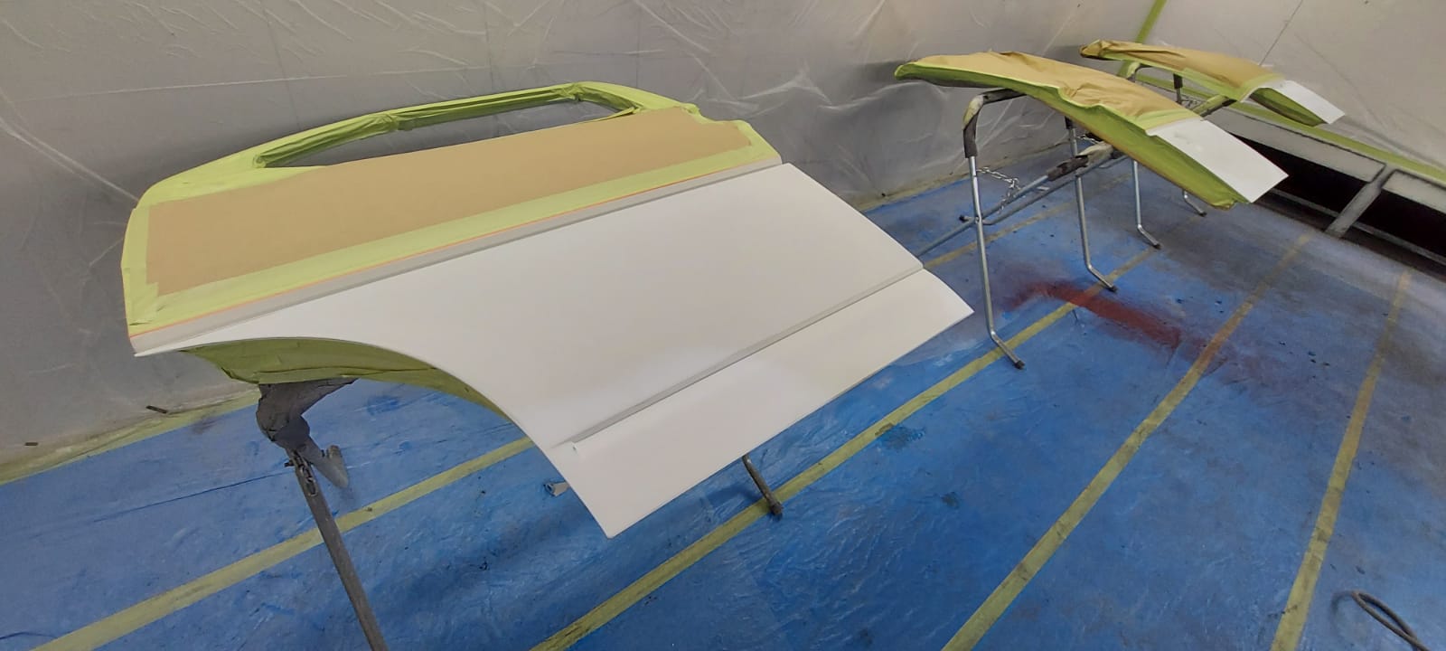 10 03 2021 vw t4 campervan doors masked and painted 2 1