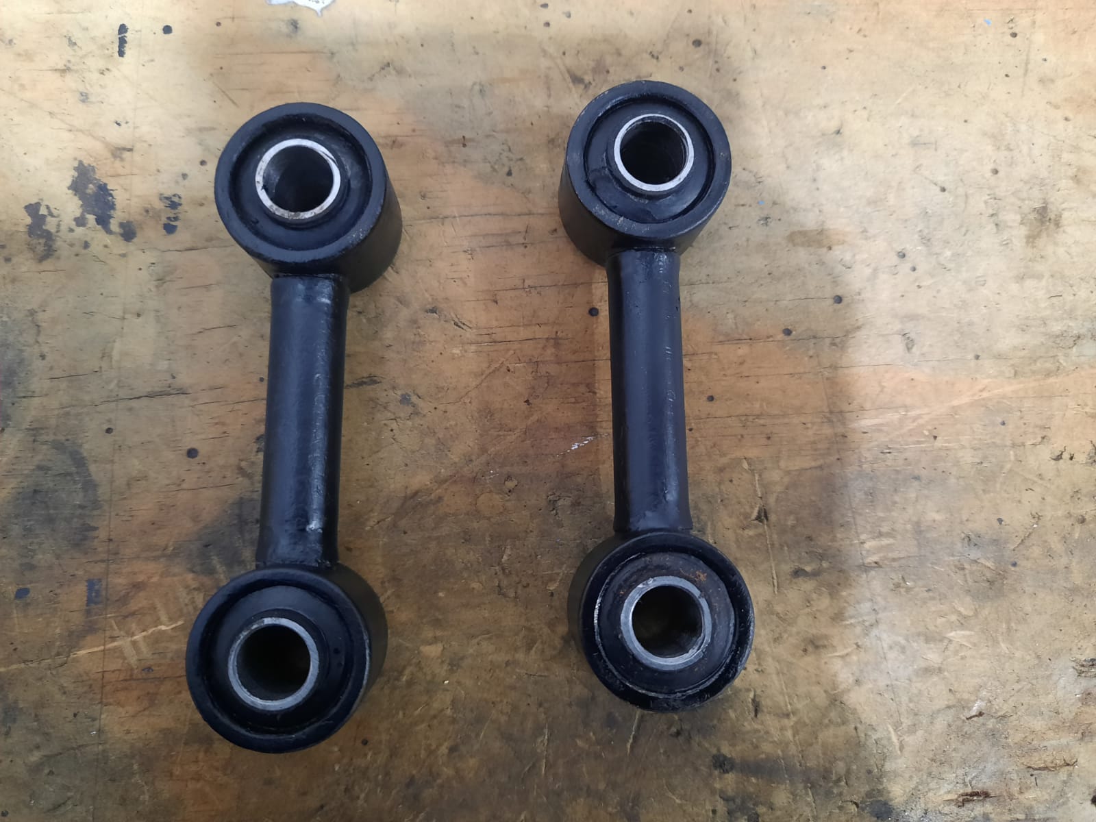 11 03 2021 Green Etype rear anti roll bar link bush 1 1