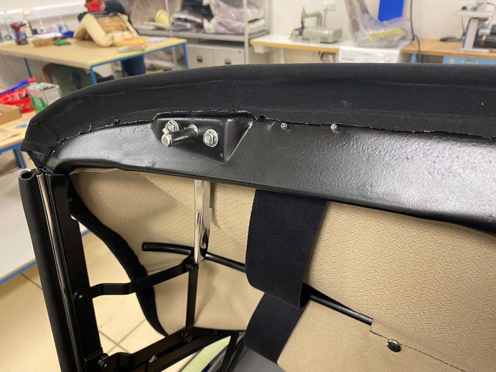 12 03 2021 Triumph TR5 hood kath 63 1