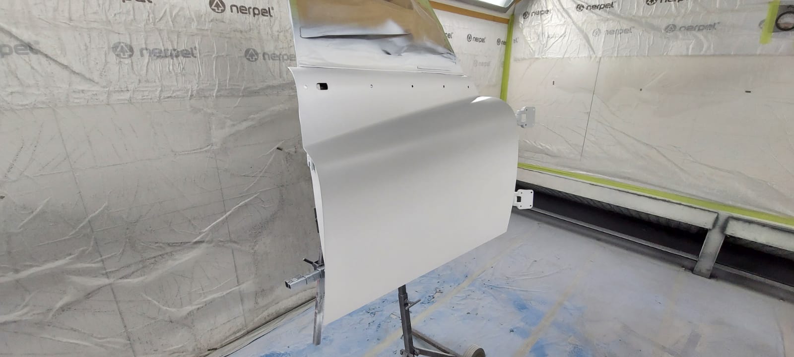 16 03 2021 Mk7 Jaguar doors prep and ready for primer and primed 7 1