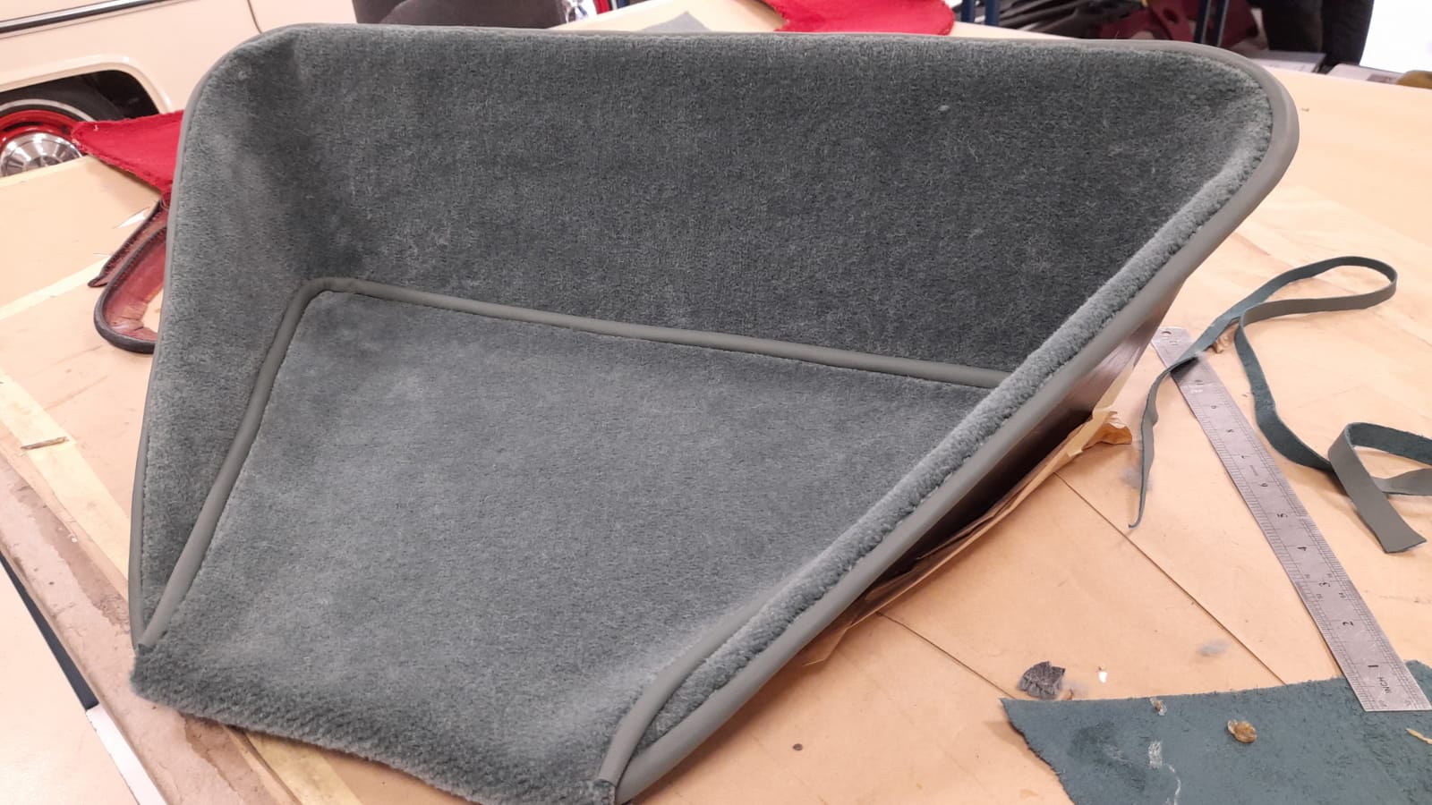 17 03 2021 Ferarri Daytona rear centre trim 19 1