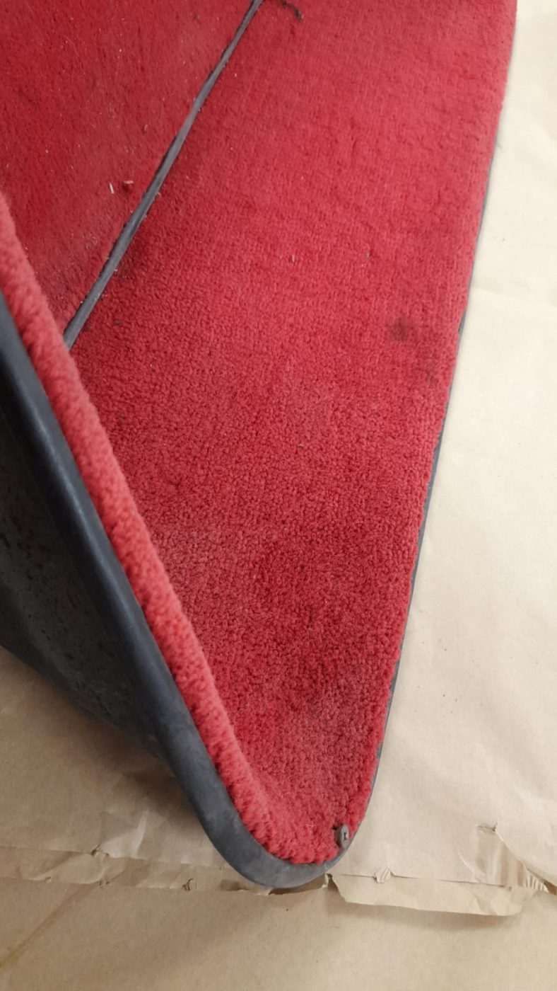 17 03 2021 Ferarri Daytona rear centre trim 5 1