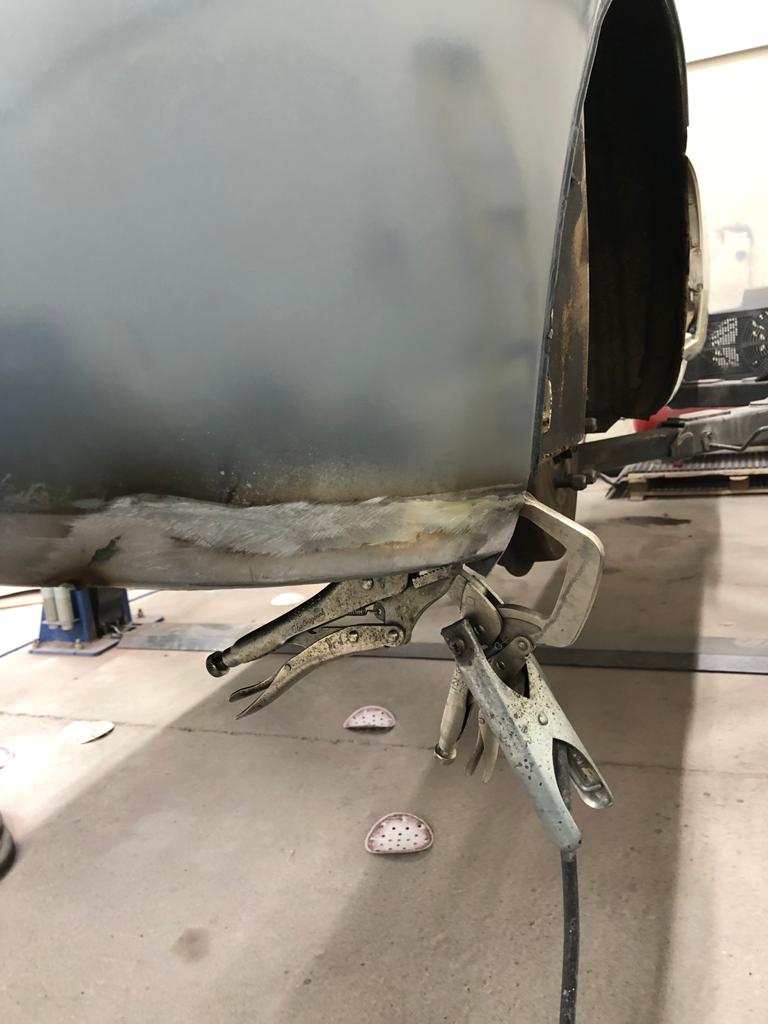 17 03 2021 Jaguar MKVII right hand rear quarter panel 2 1