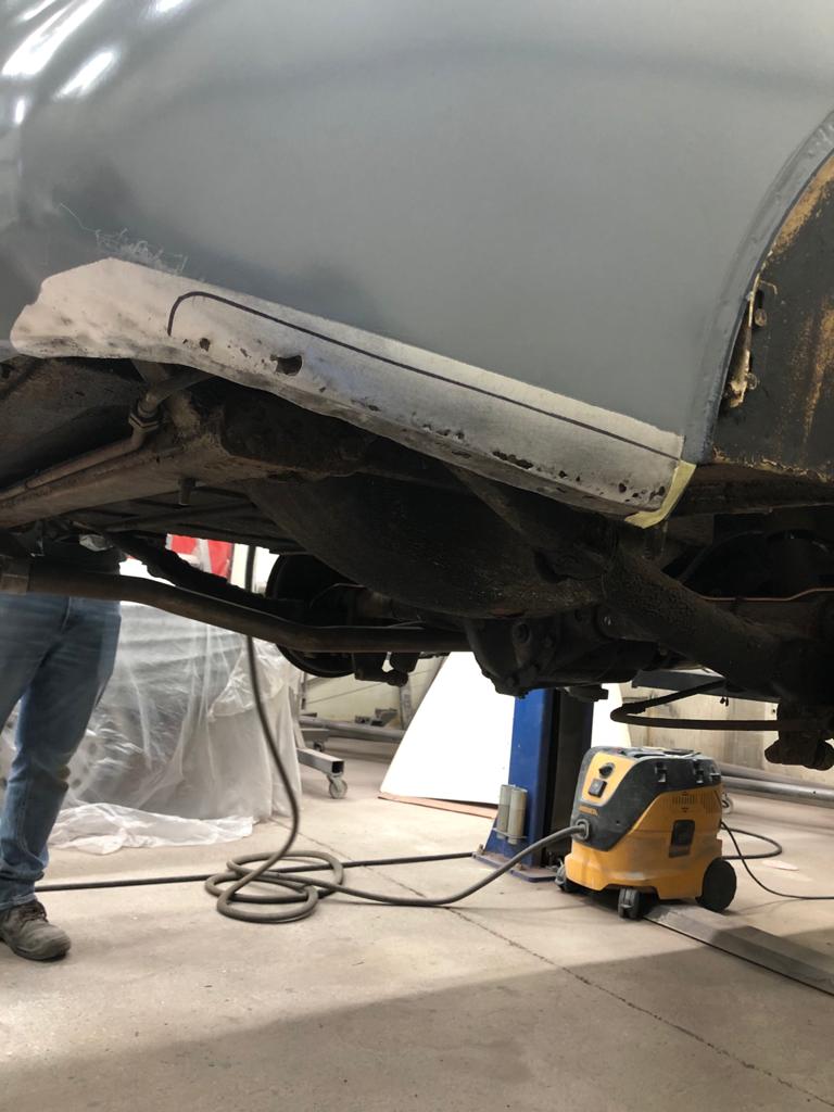 17 03 2021 Jaguar MKVII right hand rear quarter panel 4 1